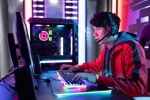 Tommy Jacobs Gaming Eyexcon is more than a gaming platform; it is a revolution. From advanced technology to immersive experiences, competitive tournaments to inclusive design, it caters to every aspect of modern gaming
